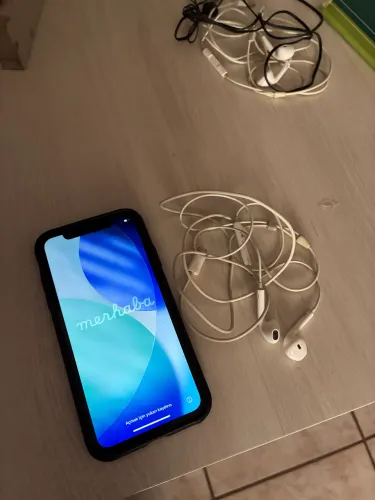 iPhone 11 64