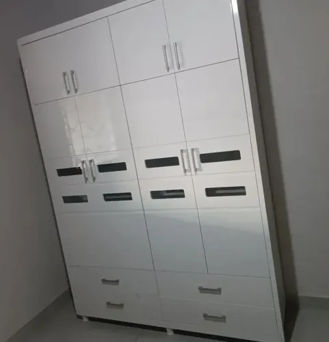 GUARDA ROUPA DE SOLTEIRO