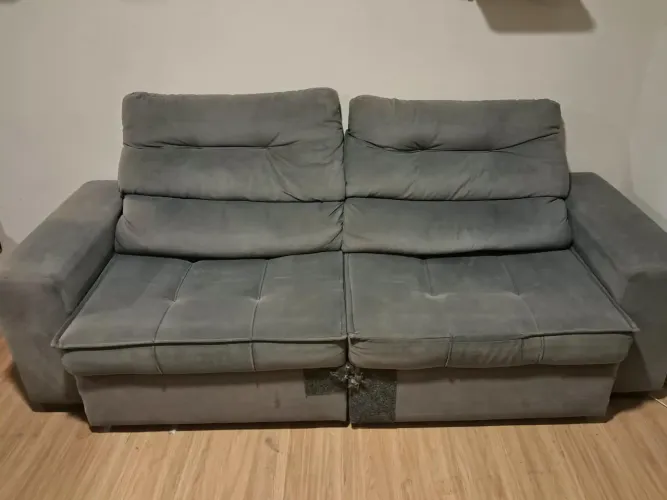 Vendo Sofá Retrátil com Baú