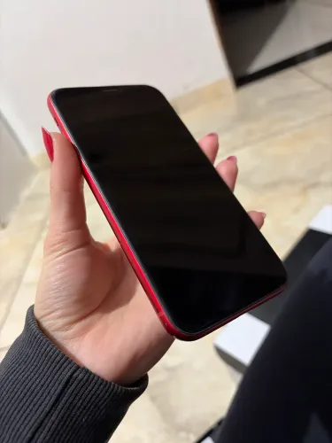 iPhone XR 64 GB Vermelho - Funcionando - Ótimo custo-benefício