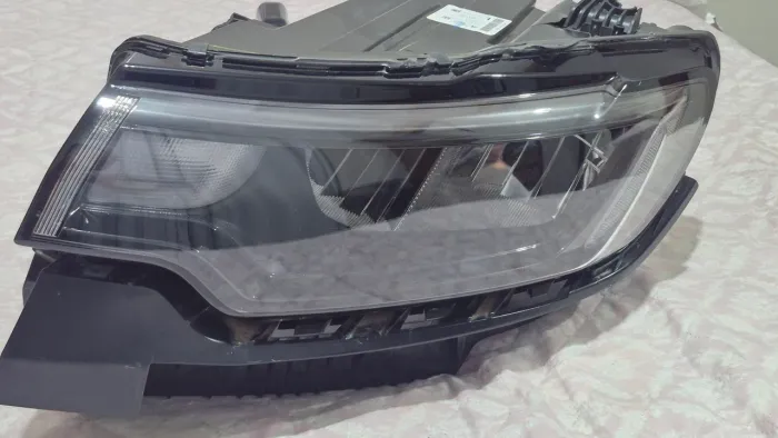 Farol para retirada de lente original lado esquerdo Jeep Compass 2022 a 2022