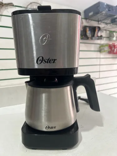 Cafeteira Oster jarra de inox 