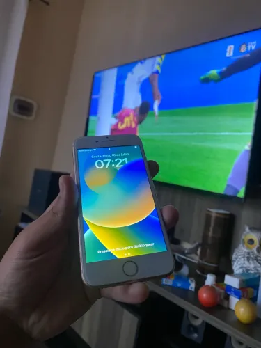 IPHONE 8