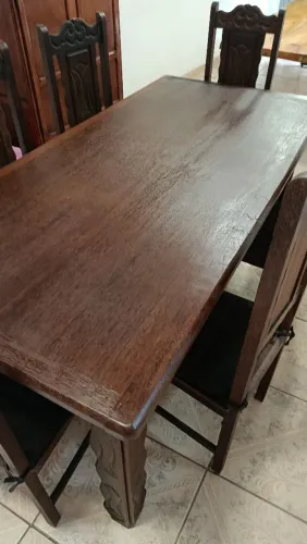Mesa de sucupira com 6 cadeiras