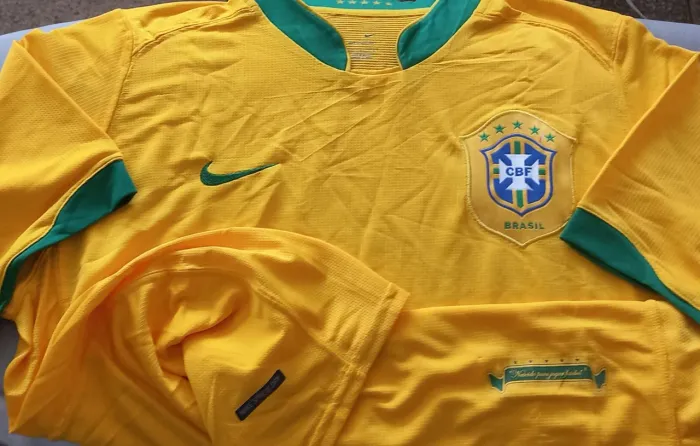 Camisa Seleção Brasil Nike Copa 2006 Alemanha Amarela Nova Tam G Frete Grátis