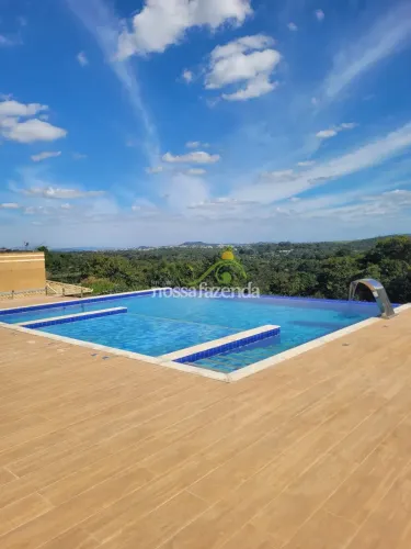 CASA NO CONDOMINIO NOSSA FAZENDA