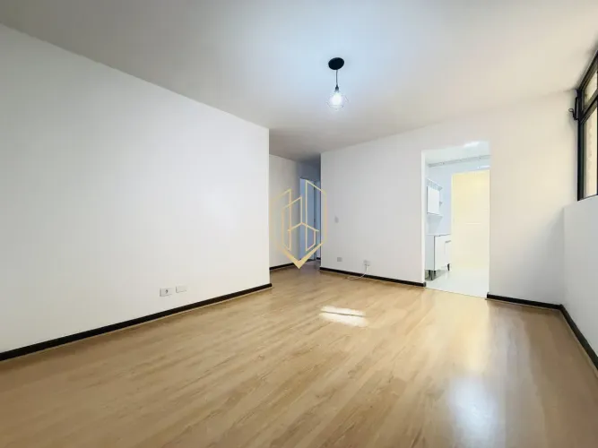 Apartamento com 3 quartos e 1 vaga no bairro Mercês