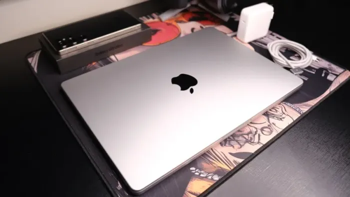 MacBook Pro 14,2" M3 (1 TB SSD / 8 GB RAM) 91%
