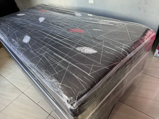 Cama de solteiro de mola ensacada