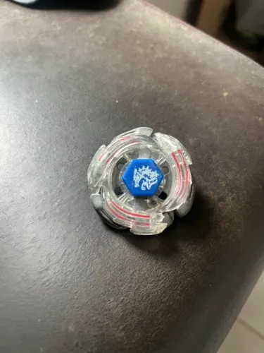 Beyblade Lightning L-Drago