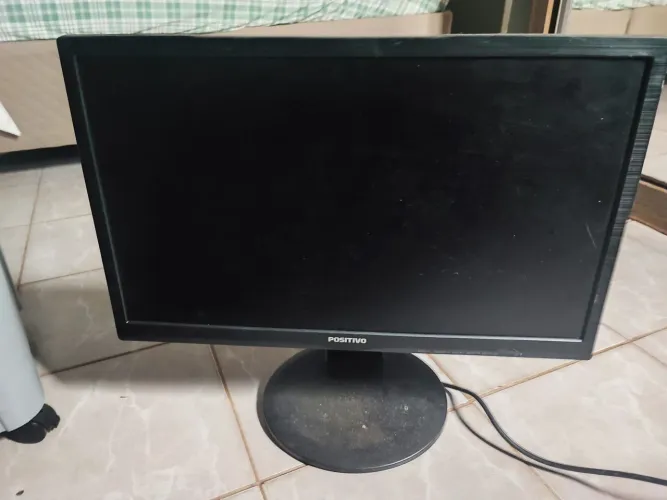 MONITOR POSITIVO FUNCIONANDO EM PERFEITO ESTADO