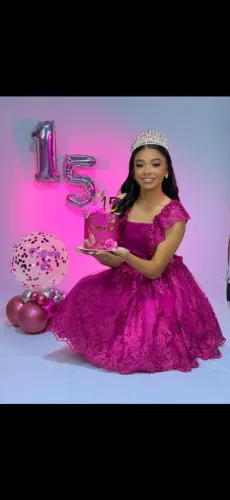 Vende-se vestido social 