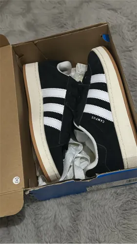 Tênis adidas campus 