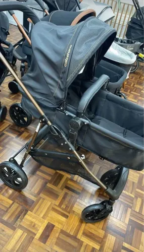 Carrinho Moisés galzerano com bebe conforto