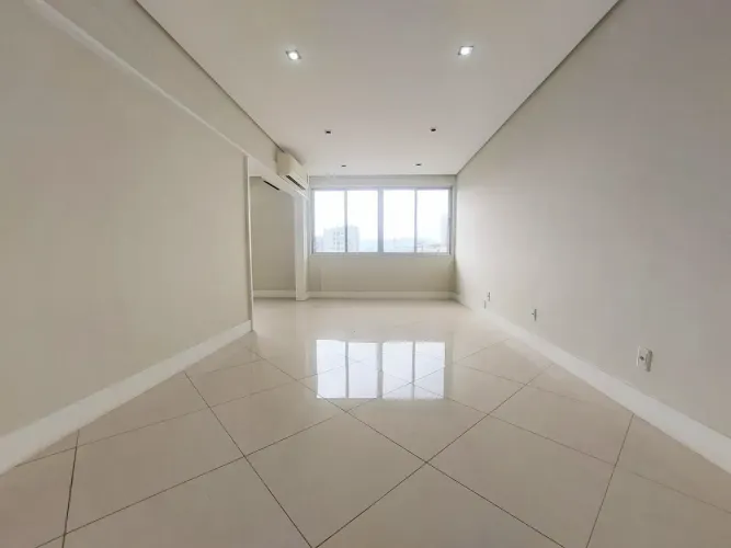 Rua Homem de Melo, ótimo apto 03 dormitórios, suíte e vaga de garagem