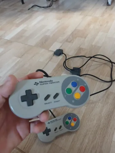 2 Controles Super Famicom / Nintendo Original - Super Conservados e 100% Funcionando