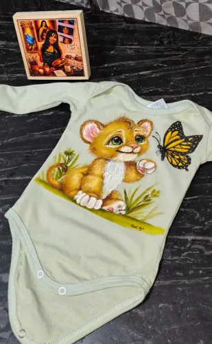 Body de bebê Leãozinho 100%algodao pintado a mão de 1 a 3 meses 