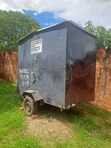 Vendo trilhar de lanche 