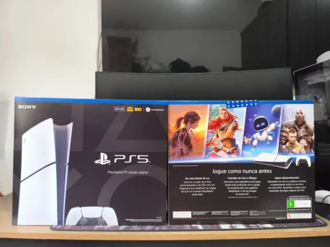 PS5 SLIM DIGITAL NOVO LACRADO PRONTA ENTREGA E +BARATO QUE NA INTERNET VENDO/TROCO