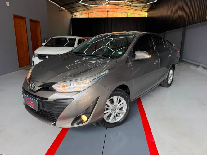 Toyota Yaris XL Sedan 1.5 Flex 16V 4P Mec. 2019