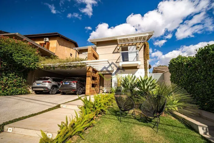 Casa com 4 quartos à venda, 300 m² por R$ 4.990.000 - Alphaville - Santana de Parnaíba/SP