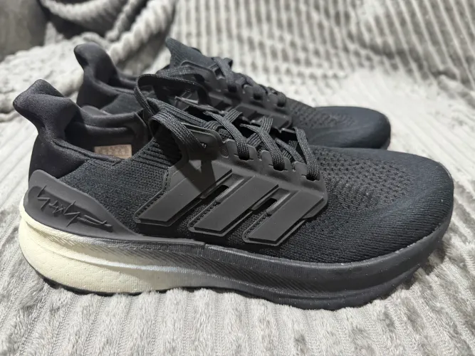Tênis Adidas Ultra Boost 5 Y-3 - tamanho 41