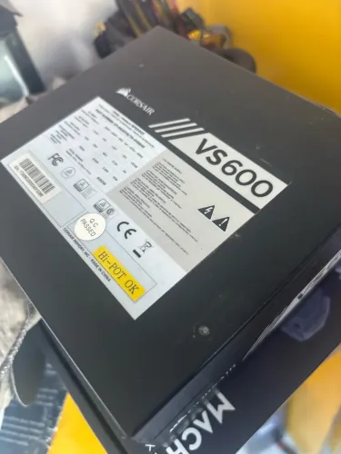 Fonte corsair vs600