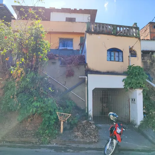 Casa de laje + quitnet com banheiro