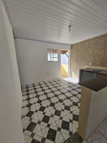 Casa para locação no RUA SOTERO GOMES, ABRANTES, Camaçari, BA