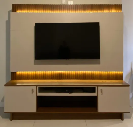 Estante de TV - cabe tv até de 70 polegadas 