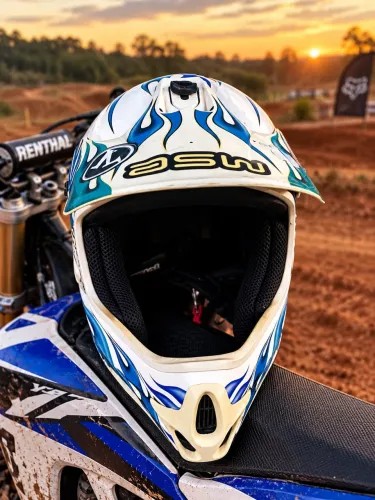 CAPACETE ASW MOTOCROSS - SEMINOVO / MODELO RARO