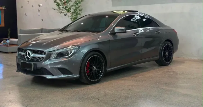 Mercedes-Benz CLA-200 First Edition 1.6 TB 16V Aut. 2014