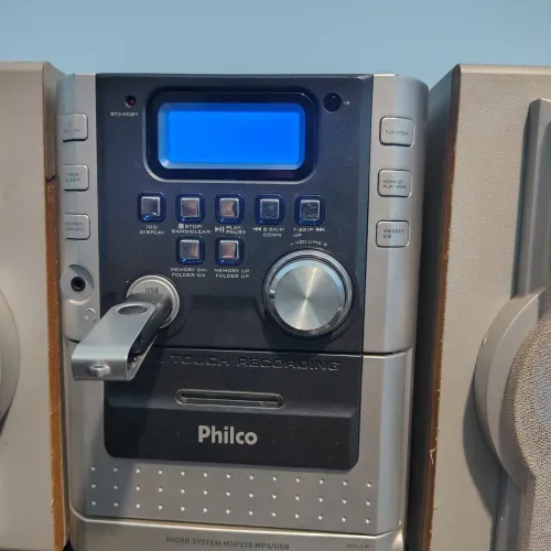 Micro System Philco, usado, mas conservado, rádio funcionando, leitor usb e CD funcionando