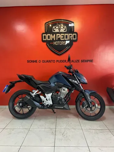 Honda CB 300F Twister 300 cc 