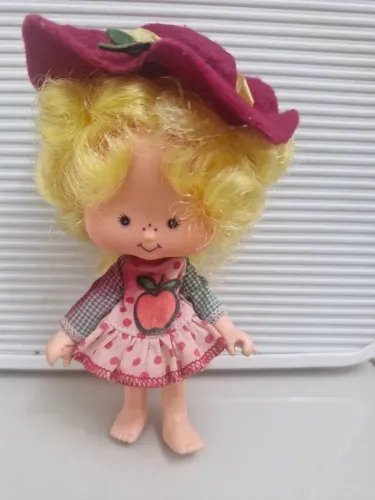 Boneca Moranguinho- Maçazinha anos 80