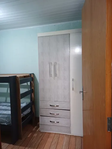 Quarto para rapaz ótima localização