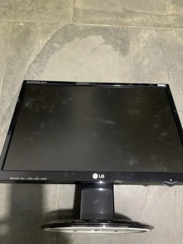 Monitor LG flatron wilde 5000:1 L196wtq tela pc 