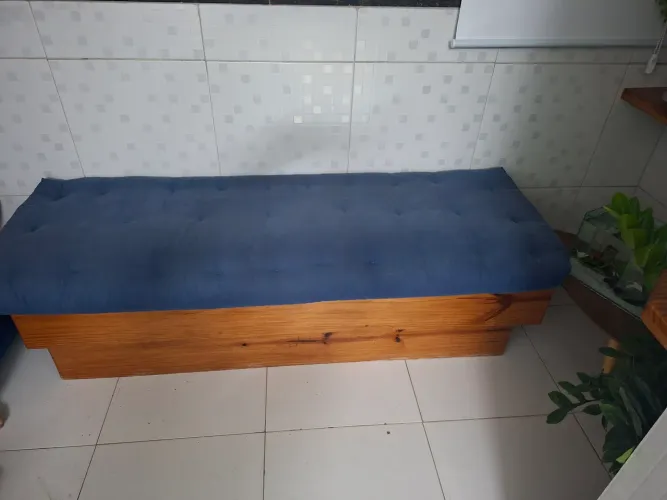 Vendo banco de madeira