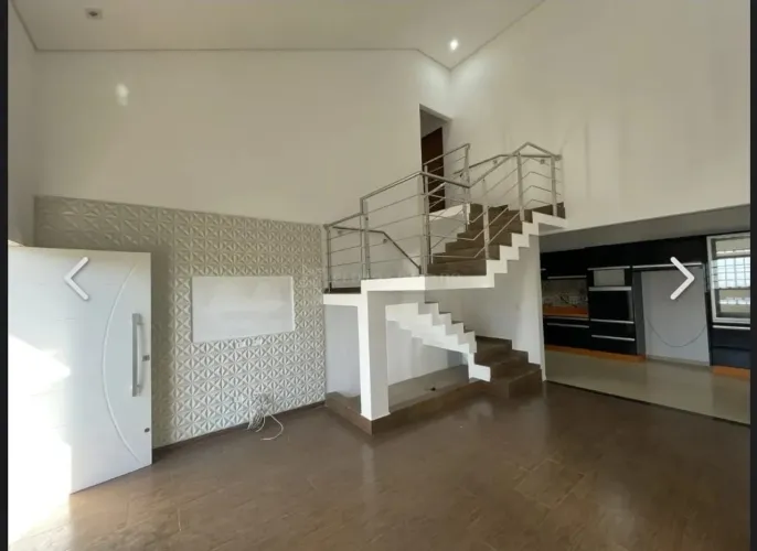 Casa assobradada alto Padrão 