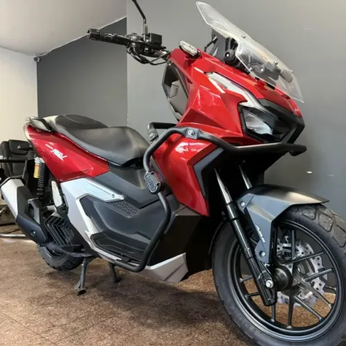 Honda ADV 160 -- APENAS 1.000 KM
