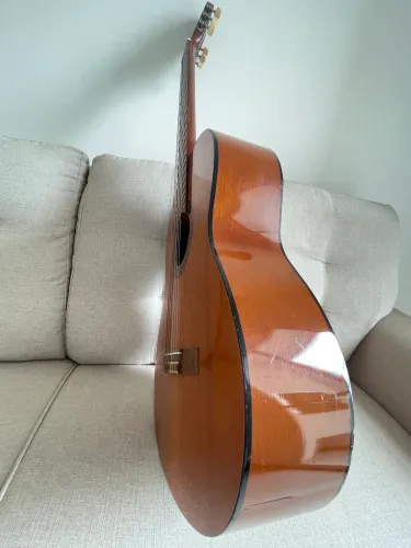 Violao marca Yamaha C 45, em excelente estado de conservação.