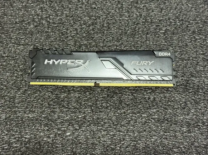 Memória Ram DDR4 Kingston Fury 16Gb CL16 3200Mhz