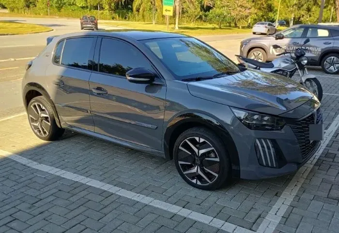 Peugeot 208 GT 1.0 Turbo Flex 5P Aut. 2025