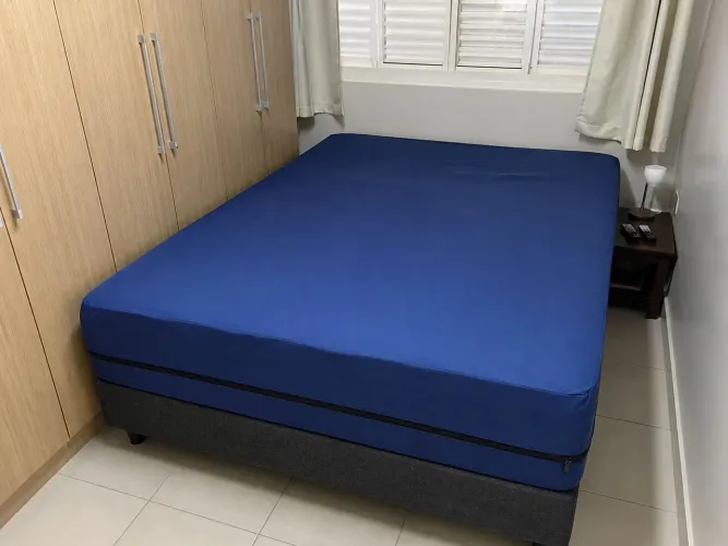 Colchão queem size com molas