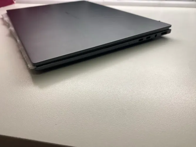 Notebook Asus Zenbook 14 OLED (UX3405) - Ultrafino, Potente e com IA