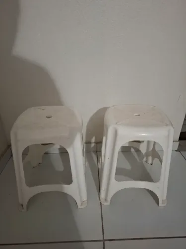 Banco de plástico 