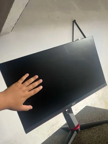 Monitor aoc gamer hero 144hz 24 polegadas