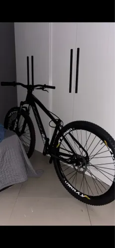 Bicleta aro 29, nunca usadaa está totalmente nova peças todas zeradas 