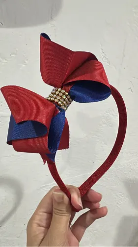 Tiara de laço 