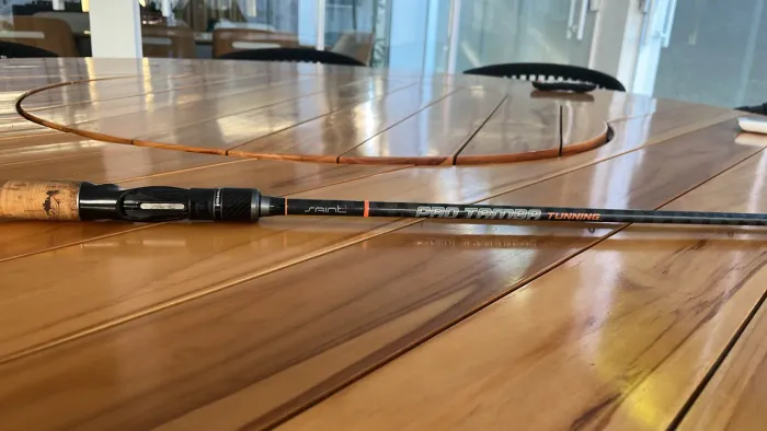 Vara de pesca pro tamba saint 2,40m 2pts cast 60g